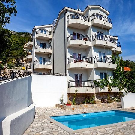 Villa Maria Apartments Kamenari Luaran gambar