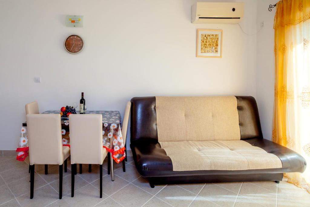 Villa Maria Apartments Kamenari Luaran gambar