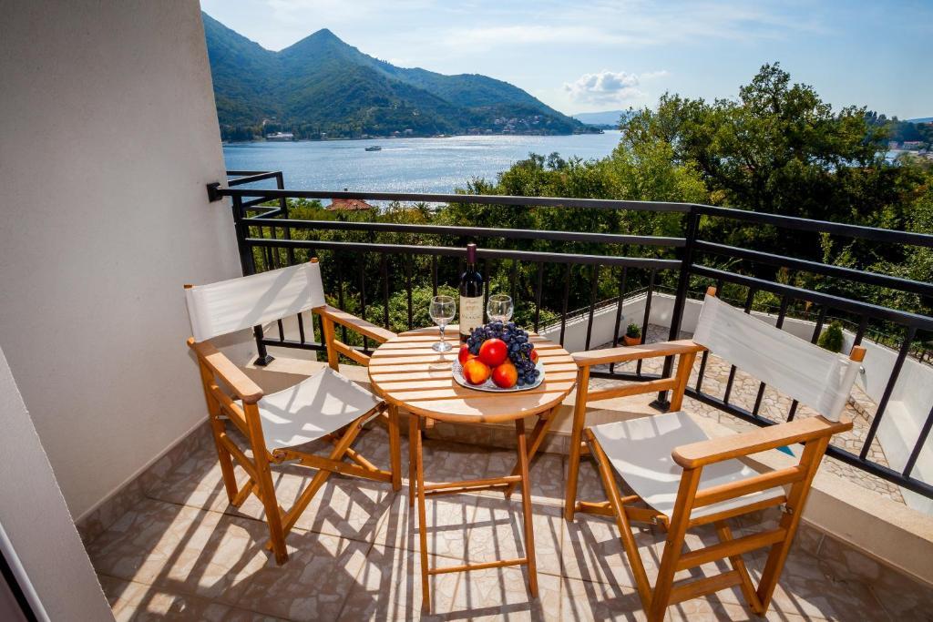 Villa Maria Apartments Kamenari Luaran gambar
