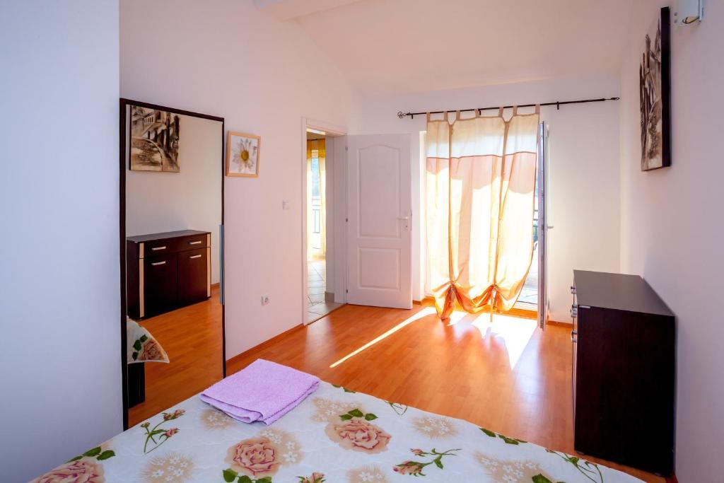 Villa Maria Apartments Kamenari Bilik gambar