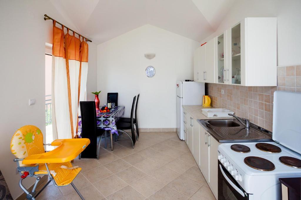Villa Maria Apartments Kamenari Bilik gambar